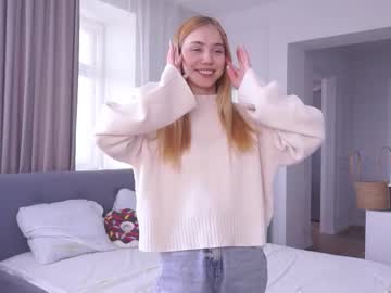 Blonde Adel & Brunette Aurora