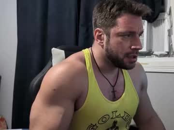 pizza_biceps