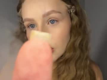 sonyakisses