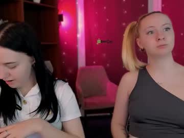 arianaa_cat