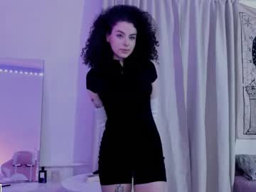 Brook ♡ https://fansly.com/leam_cost/