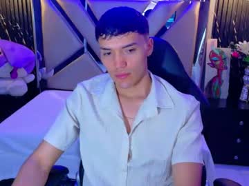 aron_darkx