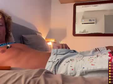 blondncurly