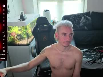 rayzel_white