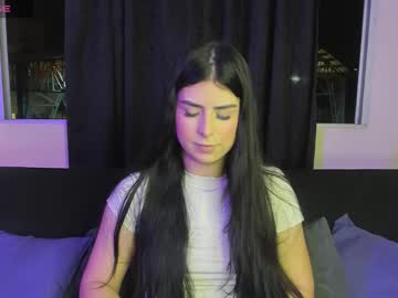 ari_peaches